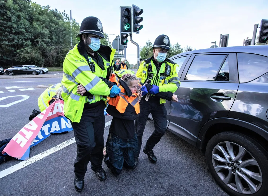 Pre-Crime UK: Όταν η αλγοριθμική υποψία γίνεται πολιτική