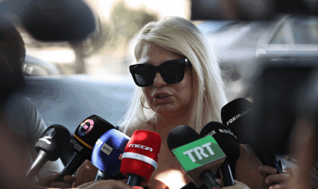 Λάτα κατά πολιτικού φορέα Καρυστιανού: «Προτεραιότητα έχει η δικαίωση των θυμάτων των Τεμπών, όχι το κόμμα»