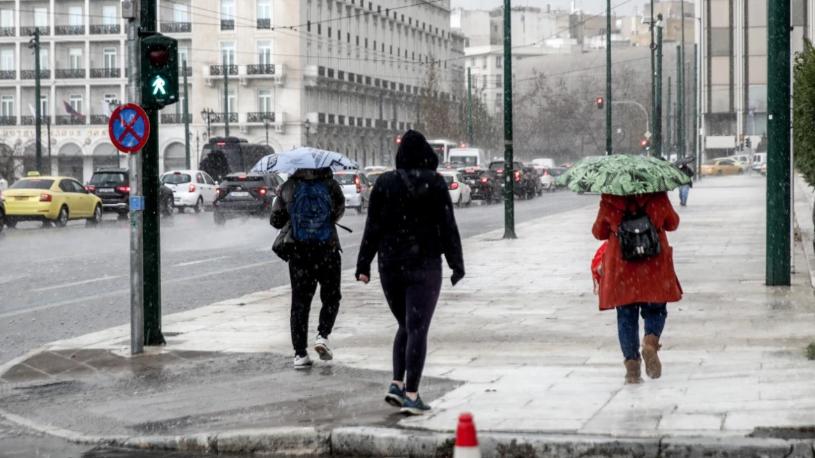 Καιρός: Υποχωρεί η κακοκαιρία Kristin, αλλά έρχεται νέα «ζόρικη» επιδείνωση το Σαββατοκύριακο