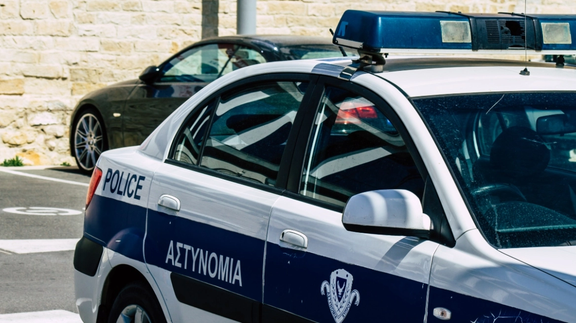 ΚΥΠΡΟΣ: 30 ΣΥΛΛΗΨΕΙΣ ΠΑΡΑΝΟΜΩΝ ΜΕΤΑΝΑΣΤΩΝ ΚΑΙ ΑΜΕΣΕΣ ΑΠΕΛΑΣΕΙΣ ΑΠΟ ΤΟ ΥΠΟΥΡΓΕΙΟ ΔΗΜΟΣΙΑΣ ΤΑΞΗΣ