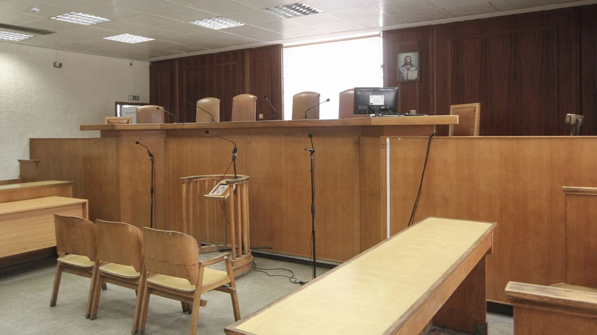 Λαμία: Στη φυλακή 53χρονος για ενδοοικογενειακή βία σε βάρος του 80χρονου πατέρα του