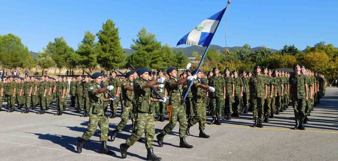 Στρατός: Νομοσχέδιο κοινωνικής πειθάρχησης – Θητεία με το ζόρι, αναβολές τέλος, απαλλαγές υπό καθεστώς καχυποψίας