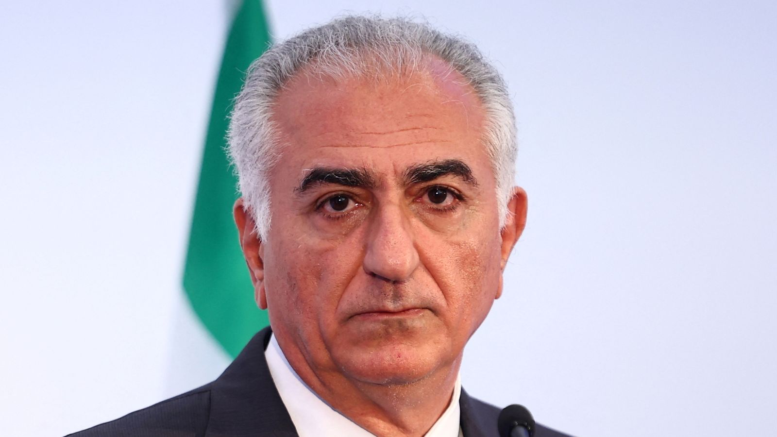 Ρεζά Παχλαβί ζητά αμερικανική επέμβαση στο Ιράν για «σωτηρία ζωών»
