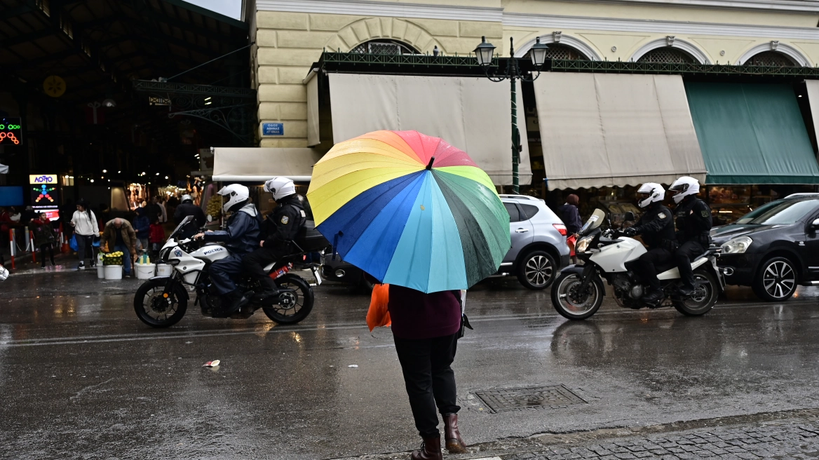 Άστατος ο καιρός σήμερα: Βροχές και καταιγίδες – Επιδείνωση από το βράδυ σε πολλές περιοχές