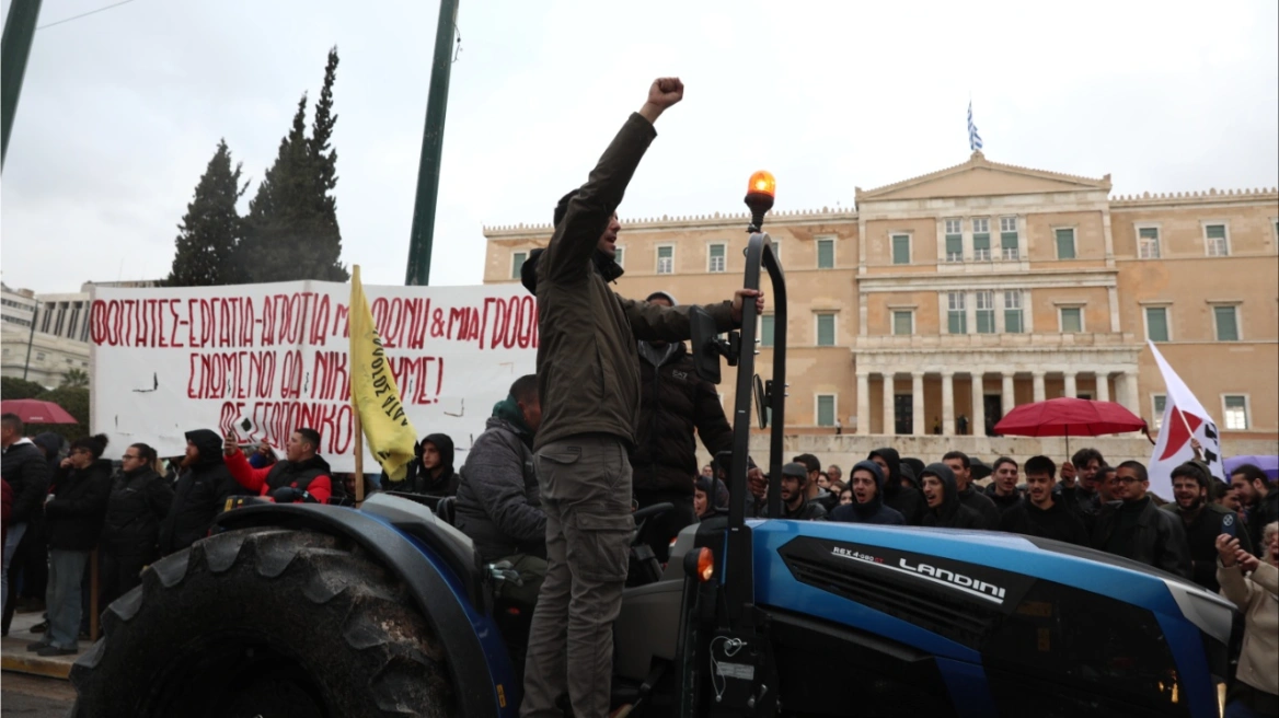 Νέο συλλαλητήριο αγροτών στο Σύνταγμα – Αποχωρούν το μεσημέρι τα τρακτέρ