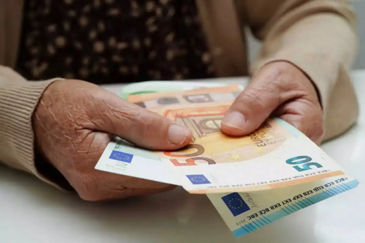 Τηλεφωνική απάτη 25.000 ευρώ στην Πέλλα