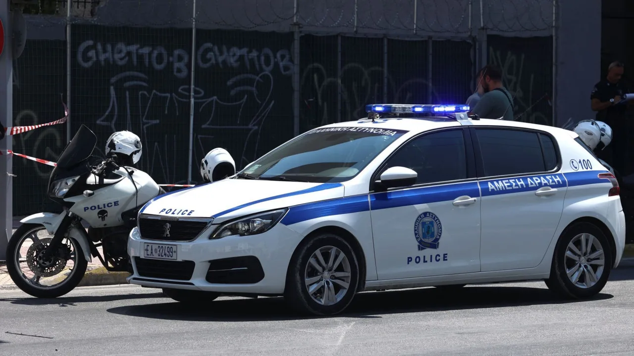 Σύλληψη 19χρονου στο «Ελευθέριος Βενιζέλος» με 16 κιλά κάνναβης τύπου skunk