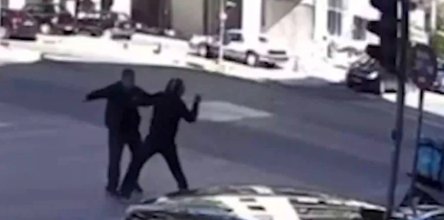 Βγήκαν τα μαχαίρια για το ποιος είχε προτεραιότητα