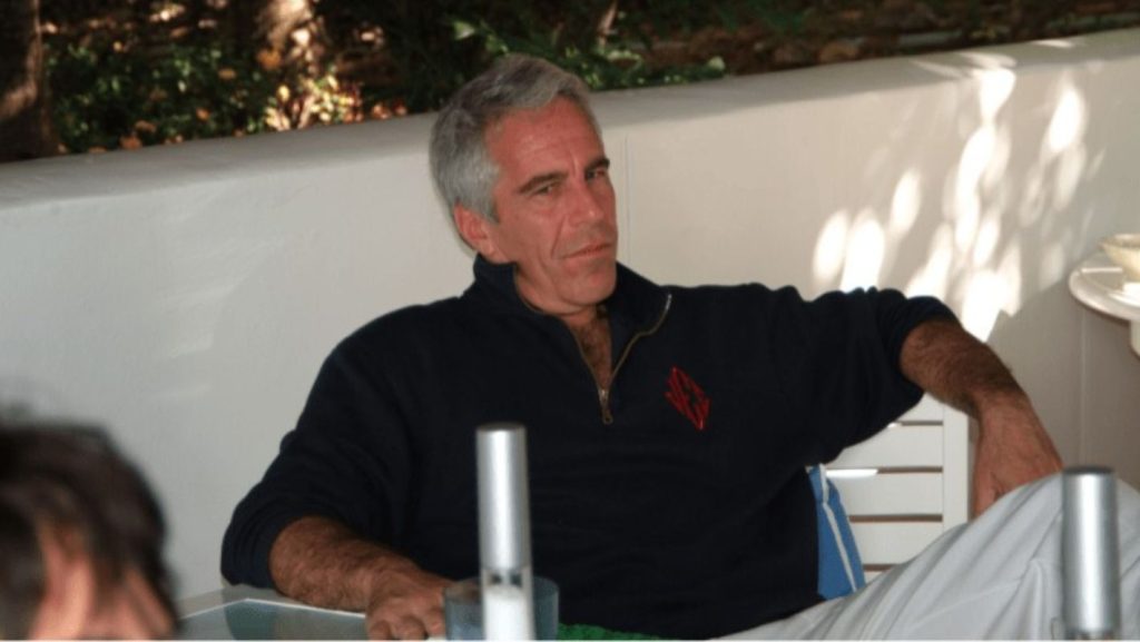 Νέα τροπή στην υπόθεση Έπσταϊν: Ο αδελφός του μιλά για δολοφονία και συγκάλυψη