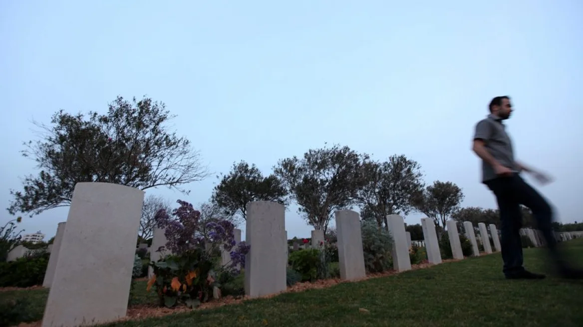Ισραηλινές δυνάμεις ισοπέδωσαν τμήμα νεκροταφείου με τάφους Βρετανών και Αυστραλών του Α’ και Β’ Παγκοσμίου Πολέμου