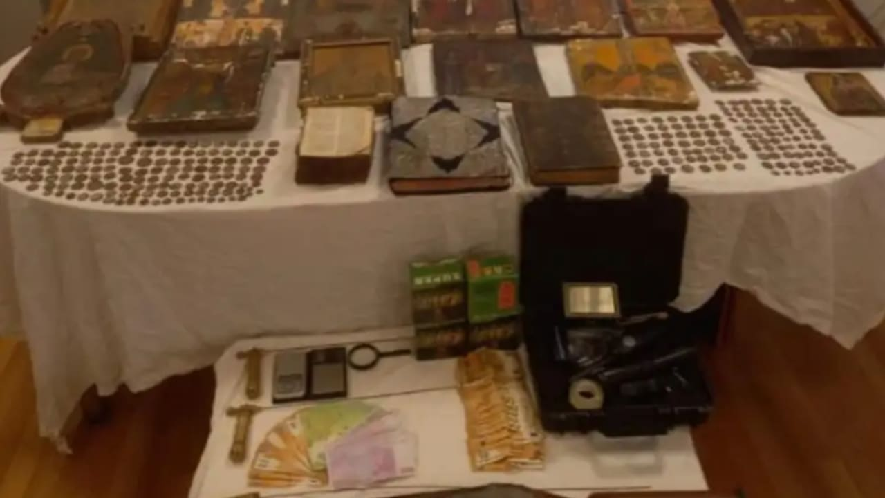 Θεσσαλονίκη: Δύο συλλήψεις για αρχαιοκαπηλία – Κατασχέθηκε ρωμαϊκό νόμισμα