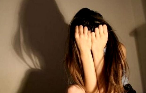 Εγκληματίες από κούνια – 16χρονη έπεσε θύμα «εκδικητικής πορνογραφίας» από συνομήλικό της