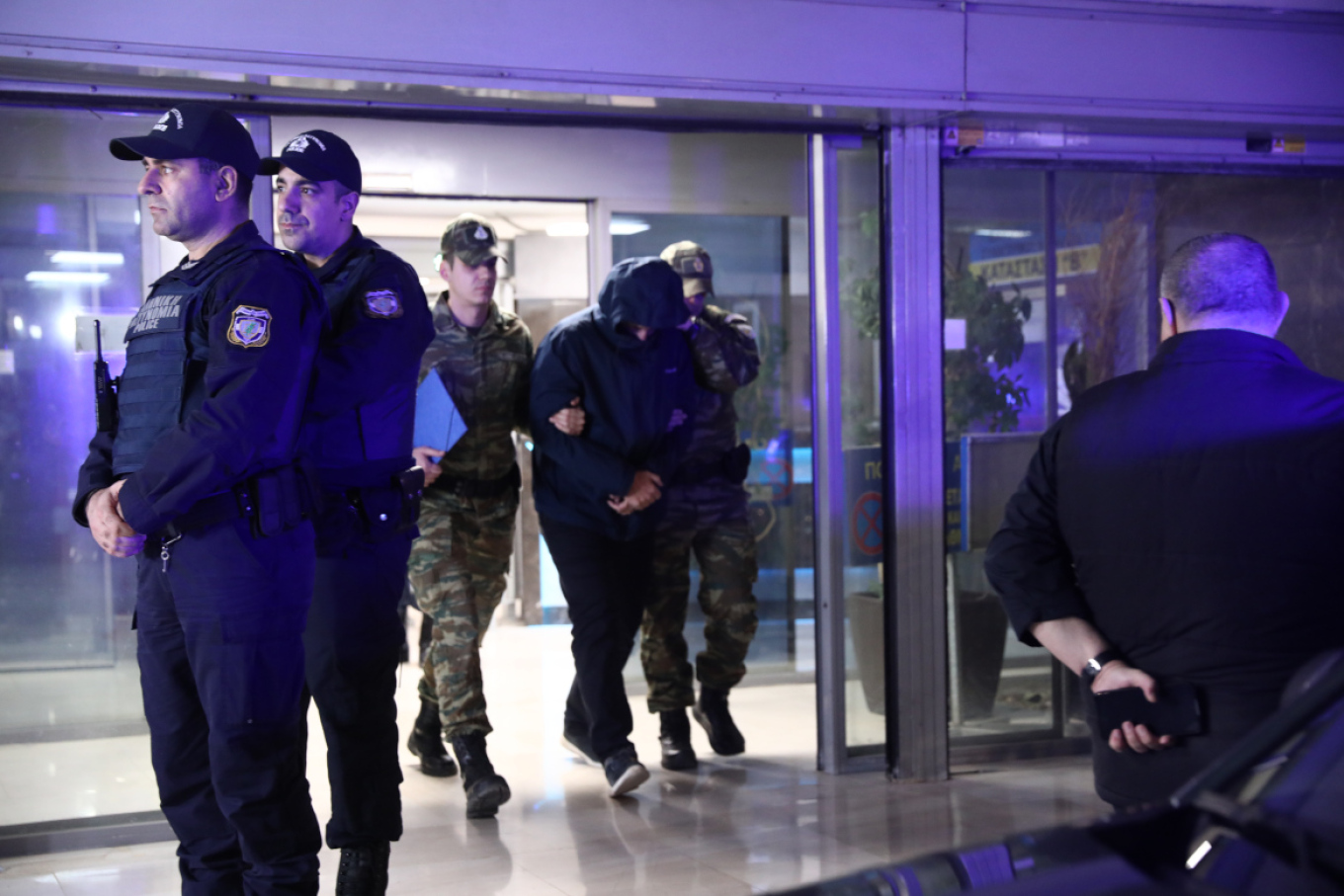 ΣΟΚ ΣΤΙΣ ΕΝΟΠΛΕΣ ΔΥΝΑΜΕΙΣ: Προφυλακίστηκε ο 54χρονος Σμήναρχος για κατασκοπεία υπέρ της Κίνας – Ζητά «δίκαιη και εύλογη» τιμωρία