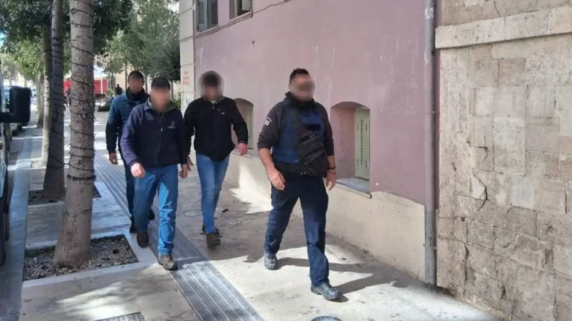 Ηράκλειο: Θερμό επεισόδιο με μαγκούρες και όπλα – Στον εισαγγελέα τέσσερις κτηνοτρόφοι