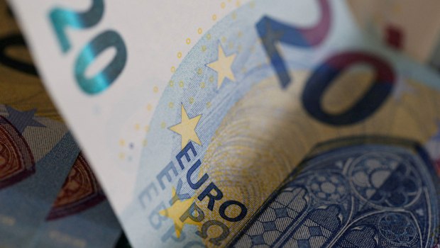 ΕΕ Μειώνει τα Όρια των Μετρητών