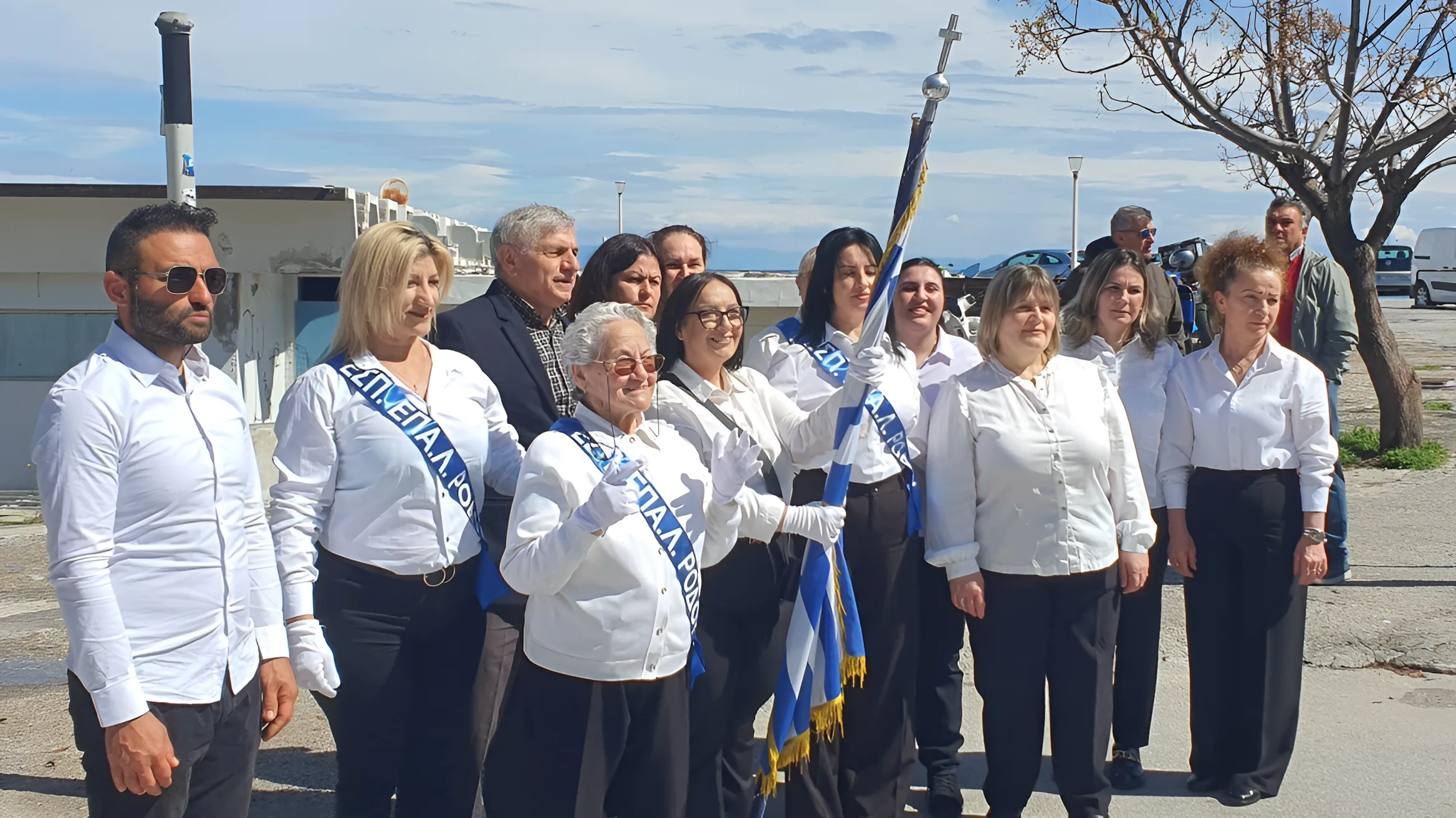 82χρονη μαθήτρια ΕΠΑΛ «έκλεψε» την παράσταση στην παρέλαση της Ρόδου