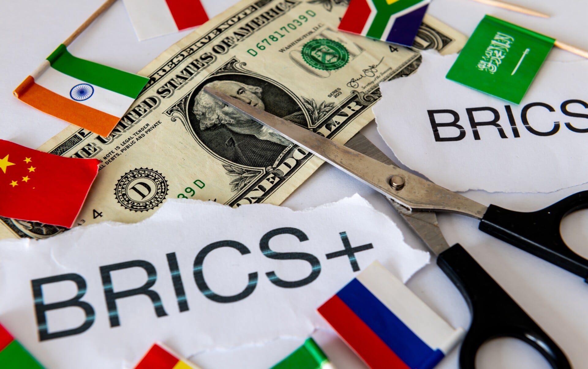 BRICS ΚΑΙ ΠΟΛΥΠΟΛΙΚΟΤΗΤΑ: ΑΝΤΙΒΑΡΟ ΣΤΗ ΔΥΤΙΚΗ ΗΓΕΜΟΝΙΑ Ή ΕΠΟΜΕΝΟ ΚΕΦΑΛΑΙΟ ΤΗΣ ΠΑΓΚΟΣΜΙΑΣ ΟΛΟΚΛΗΡΩΣΗΣ;