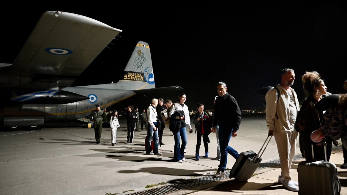 Επιστρέφουν οι Έλληνες πολίτες από τη Μέση Ανατολή: δύο πτήσεις επαναπατρισμού αναμένονται σήμερα από το Ομάν