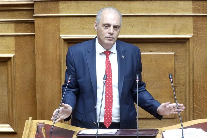 ΔΕΙΤΕ ΖΩΝΤΑΝΑ ΑΥΡΙΟ! Ο ΠΡΟΕΔΡΟΣ ΤΗΣ ΕΛΛΗΝΙΚΗΣ ΛΥΣΗΣ ΣΤΗΝ ΒΟΥΛΗ – ΣΥΝΤΟΝΙΖΟΜΑΣΤΕ ΟΛΟΙ!