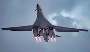 Πλάνα αποστολής B-1B Lancer: Επιθέσεις κατά ιρανικών στόχων δημοσίευσε η CENTCOM
