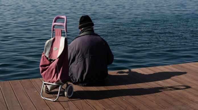 Ρόδος: Σε εξέλιξη μεγάλη επιχείρηση για 81χρονο που παρασύρθηκε από κύμα