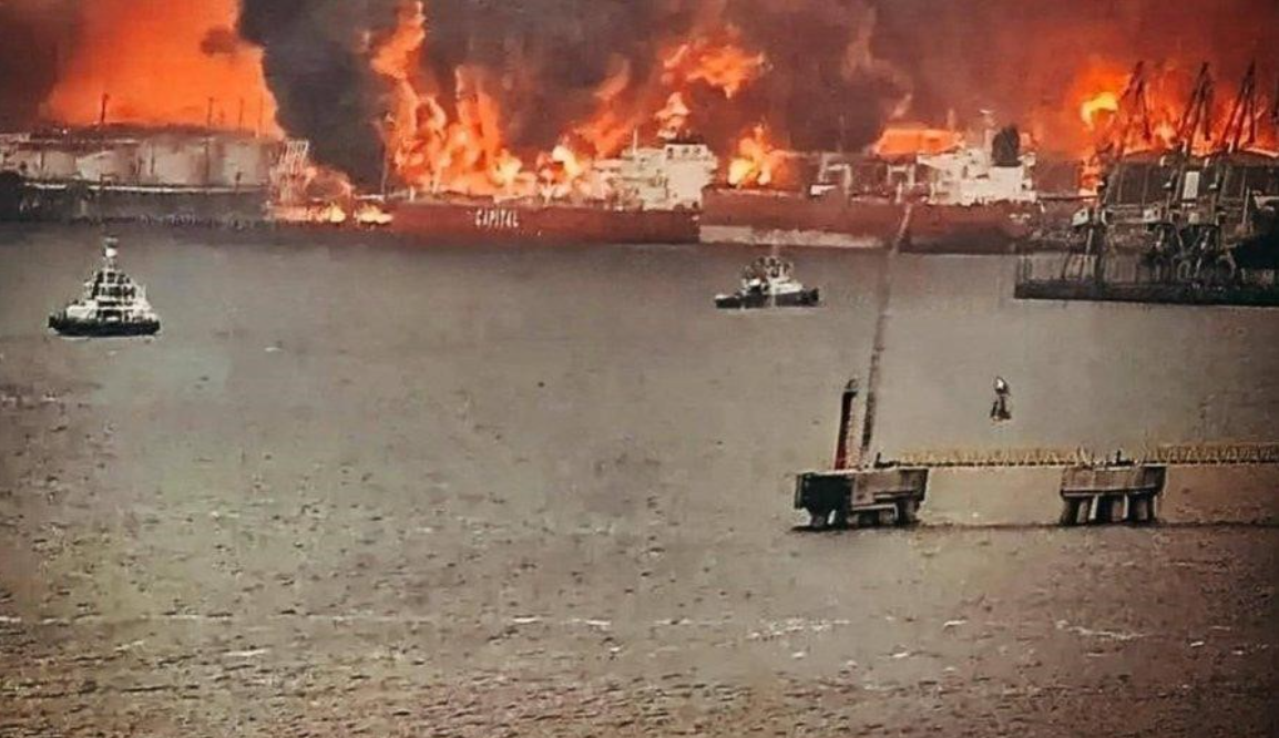 Σχεδόν οι μισές από τις εξαγωγές πετρελαίου της Ρωσίας έχουν παραλύσει λόγω των ουκρανικών επιθέσεων σε λιμάνια  