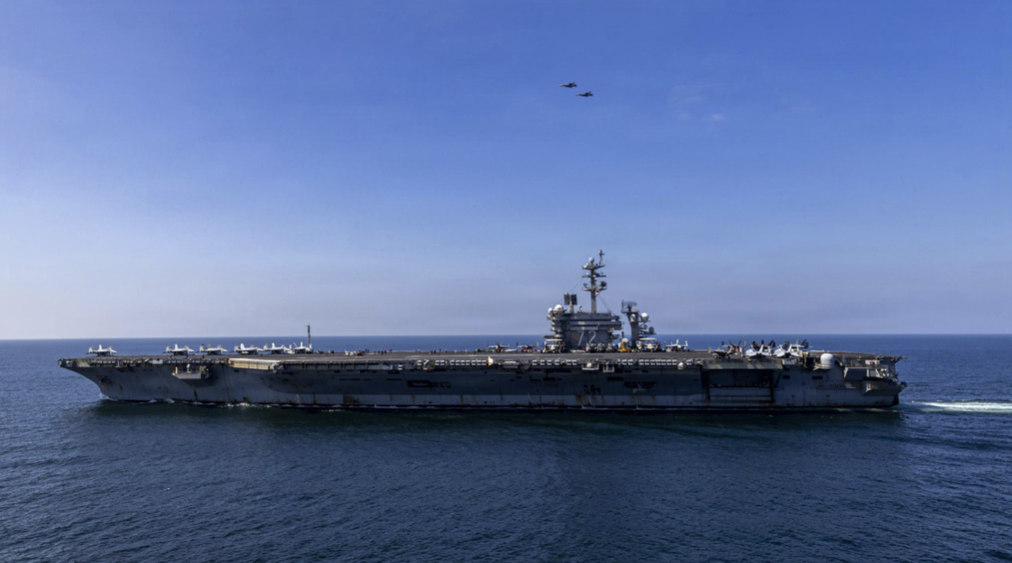 Επίθεση στο αεροπλανοφόρο USS Abraham Lincoln, από ιρανικό πλοίο