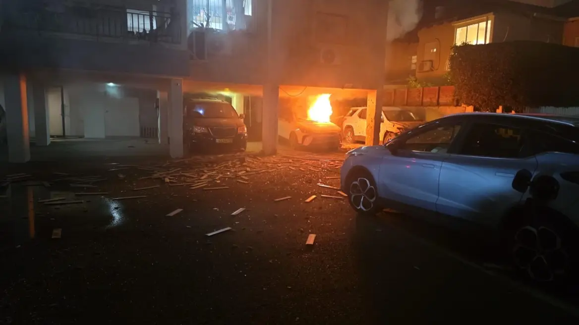 Κλιμάκωση στη Μέση Ανατολή: Δύο νεκροί στο Τελ Αβίβ από ιρανικές βόμβες διασποράς – Απειλές για «σκληρή εκδίκηση»