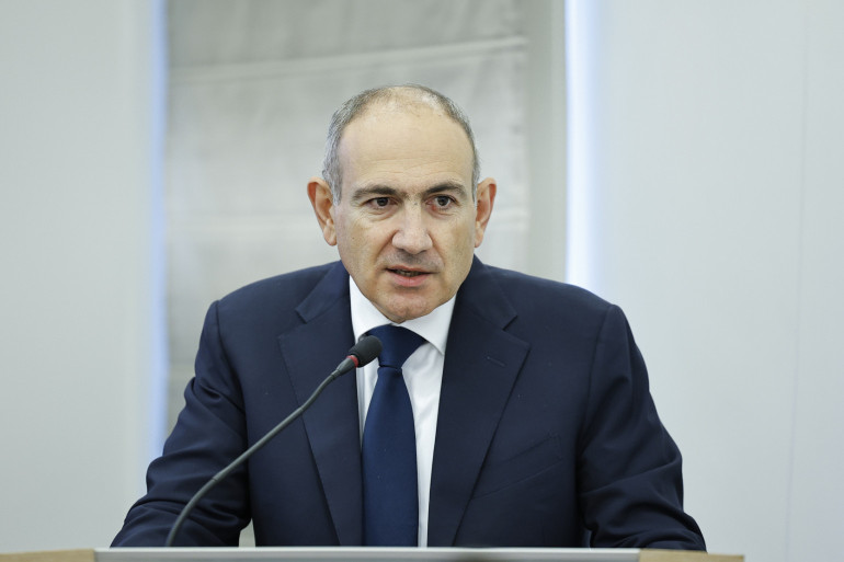 Viral ο Νικόλ Πασινιάν: Ο Αρμένιος πρωθυπουργός δηλώνει λάτρης της τραπ και ακούει Future