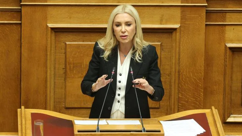 ΥΠΟΘΕΣΗ ΟΠΕΚΕΠΕ: ΣΤΗ ΔΙΑΘΕΣΗ ΤΩΝ ΑΡΧΩΝ ΔΗΛΩΝΕΙ Η ΦΩΤΕΙΝΗ ΑΡΑΜΠΑΤΖΗ ΜΕΤΑ ΤΗ ΝΕΑ ΔΙΚΟΓΡΑΦΙΑ