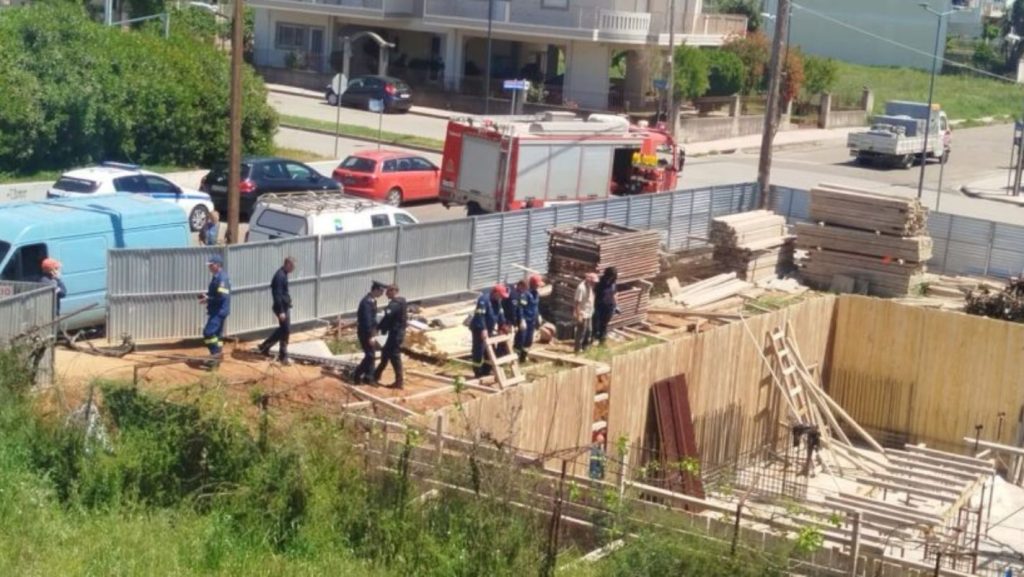 Τραγωδία στο Αγρίνιο: Νεκρός 67χρονος οικοδόμος μετά από βουτιά θανάτου στο κενό.