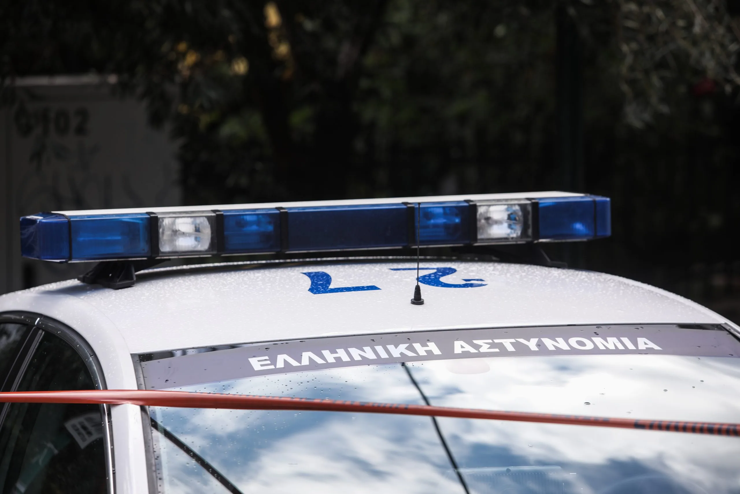 Επιχείρηση-«σκούπα» σε οικισμούς Ρομά στα Άνω Λιόσια: Μπαράζ συλλήψεων και διακοπές ρεύματος