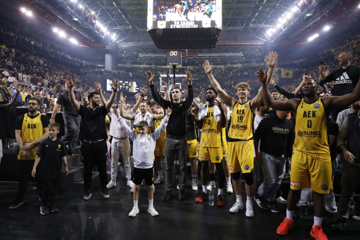 «Ατσάλινη» ΑΕΚ και στο Final Four!