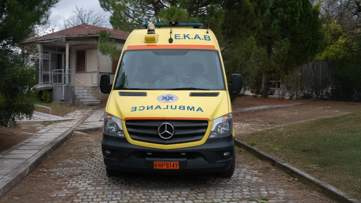 Τραγωδία στον λαγκαδά: νεκρή 45χρονη μετά από σφοδρή σύγκρουση