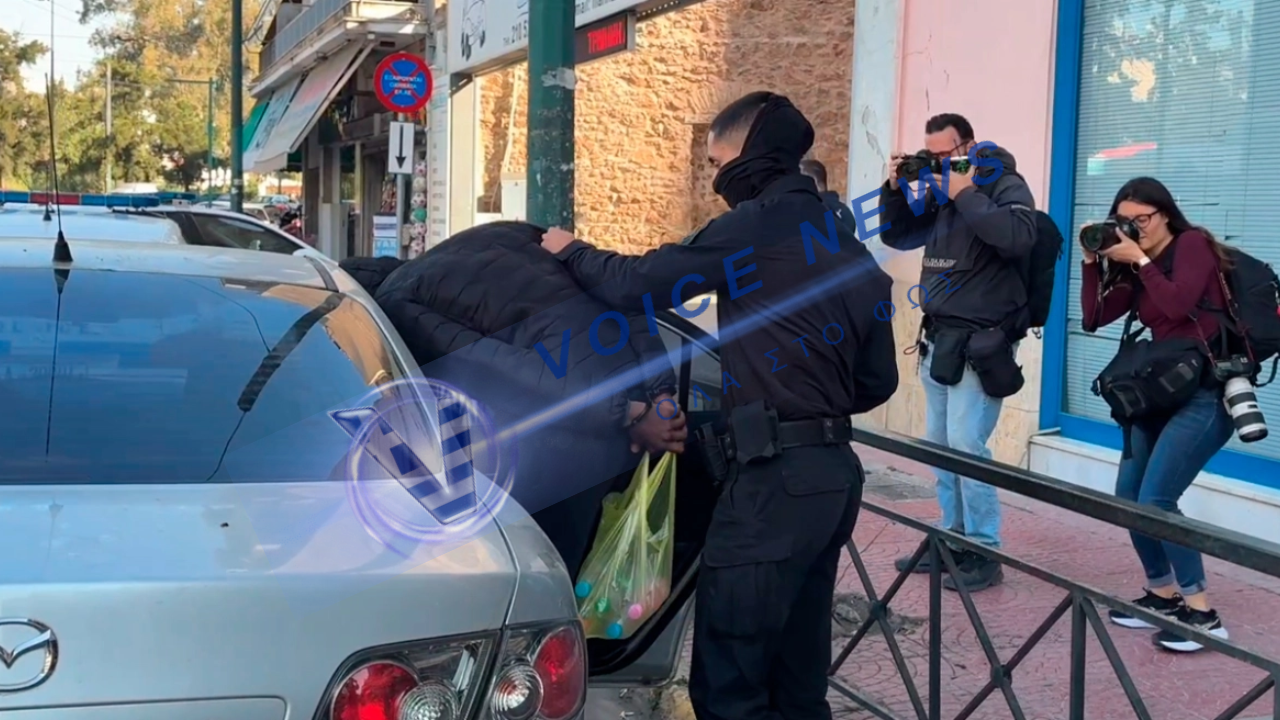 Στον εισαγγελέα 16χρονος για το τροχαίο στη Λιοσίων – Σε κρίσιμη κατάσταση η συνομήλική του