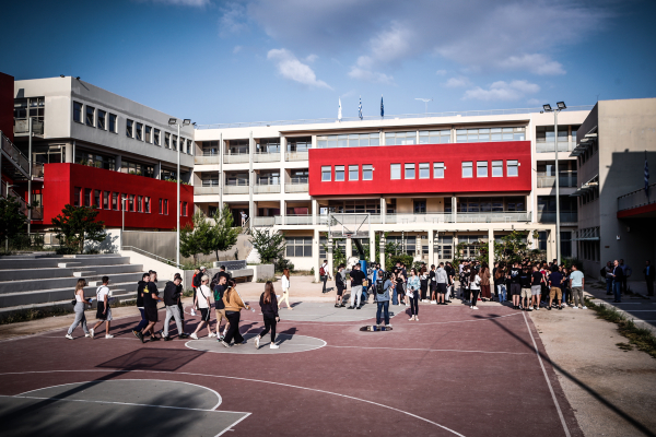 Αγωνία για 30.000 μαθητές: Ξεκινά το τριήμερο-φωτιά για μια θέση σε Πειραματικά, Πρότυπα και Ωνάσεια