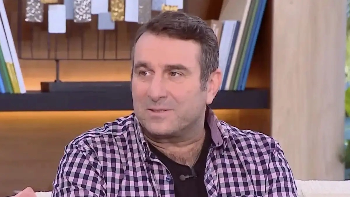 Ηλίας Βαλάσης: «Αν πιστεύεις στον Θεό, ακούγεσαι παράξενος»