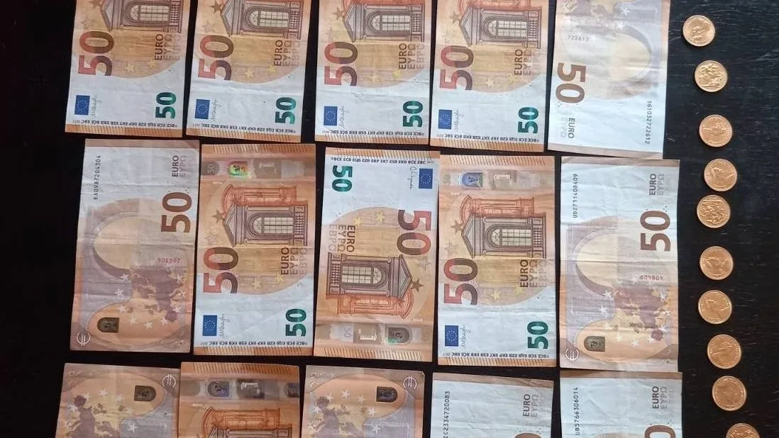 Τηλεφωνική απάτη με λεία χρυσές λίρες: Πώς παγίδευσαν 93χρονη στην Καστοριά