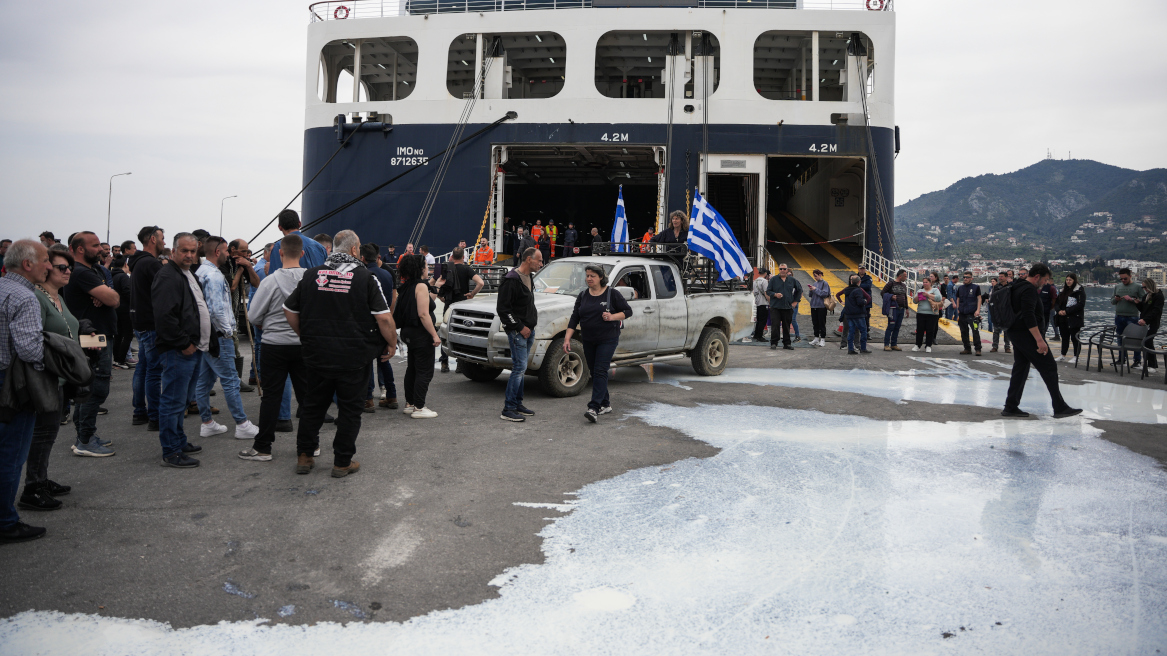 Χωρίς πλοία από την Τουρκία η Λέσβος: Οι κτηνοτρόφοι αντιδρούν στα μέτρα για τον αφθώδη πυρετό