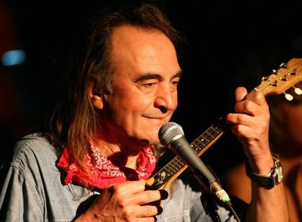 Νίκος Παπάζογλου: Ο «Αρχάγγελος» της Σαλονίκης που Ένωσε τη Δύση με την Ανατολή