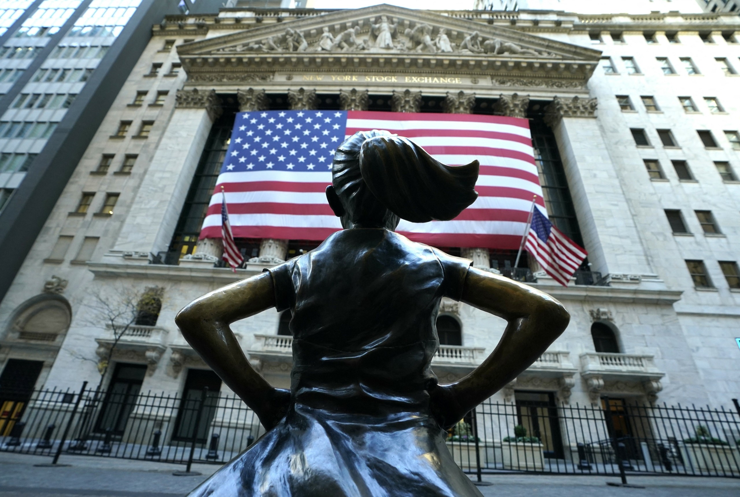 Wall Street: «Άλμα» στην ελπίδα για ειρήνη – Κέρδη πάνω από 0,5% μετά την αποκλιμάκωση στη Μέση Ανατολή