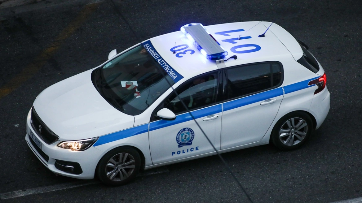 Συνελήφθη με πιστόλι και σφαίρα στη θαλάμη στο Αγρίνιο