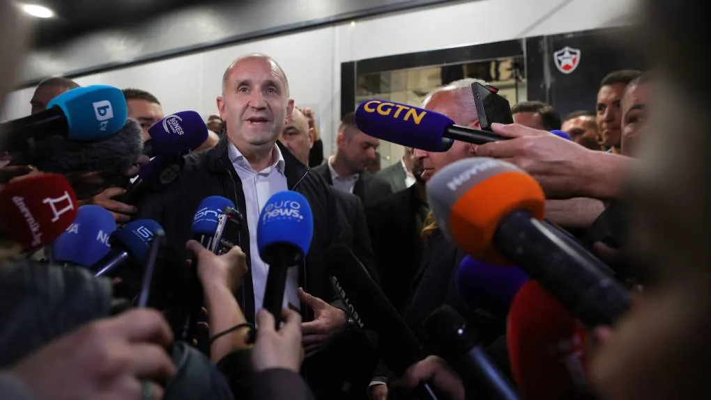 Βουλγαρία: Απόλυτη κυριαρχία του «φιλορώσου» πρώην στρατιωτικού με 45% ταρακουνά την Ε.Ε.!