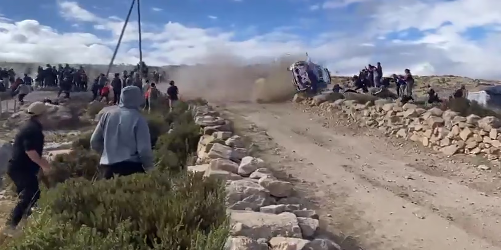 Τραγωδία στο Rally Sudamericano: Αγωνιστικό αυτοκίνητο «θέρισε» θεατές – Ένας νεκρός και τραυματισμένο ανήλικο κορίτσι!