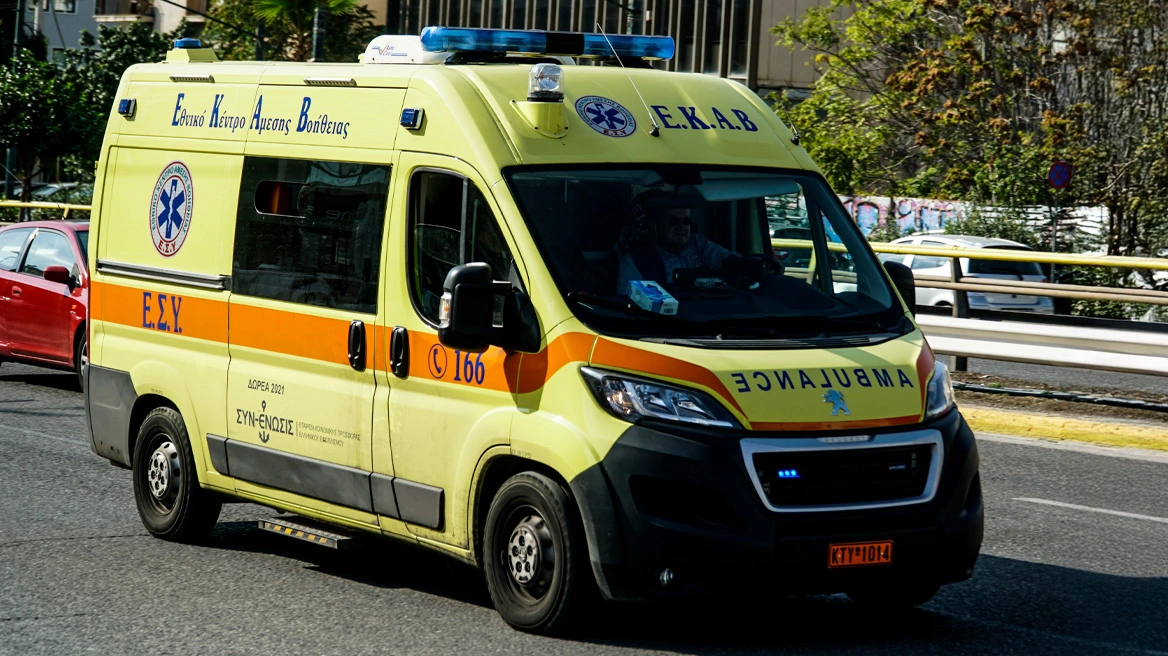 ΣΟΒΑΡΟ ΤΡΟΧΑΙΟ ΣΤΟ ΜΕΝΙΔΙ: Δύο τραυματίες στη Λεωφόρο Δημοκρατίας – Στο Θριάσιο ο ένας σε κρίσιμη κατάσταση!
