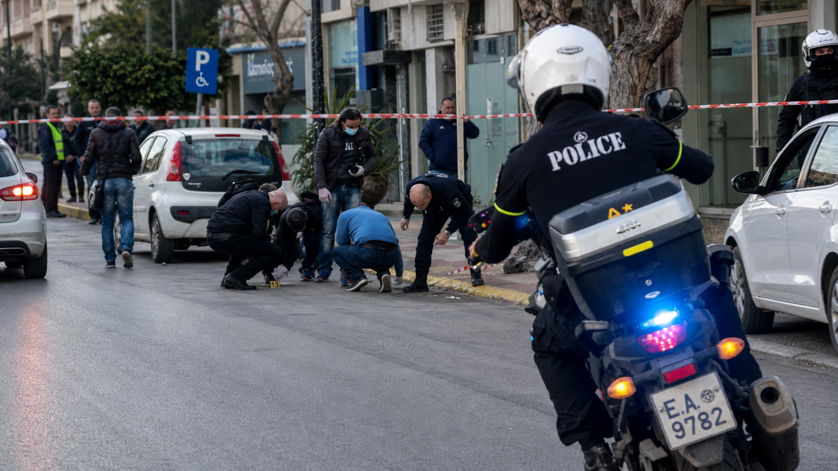 Αιματηρό επεισόδιο στο Ηράκλειο: Ένας τραυματίας μετά από πυροβολισμούς σε χωριό