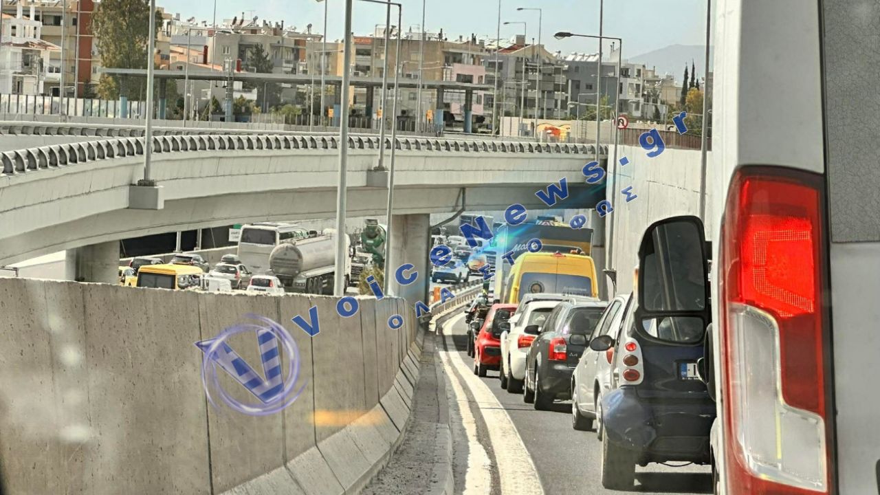 Κίνηση τώρα στην Αττική: Μεγάλες καθυστερήσεις σε Κηφισό, Κηφισίας, Αττική Οδό και κέντρο Αθήνας