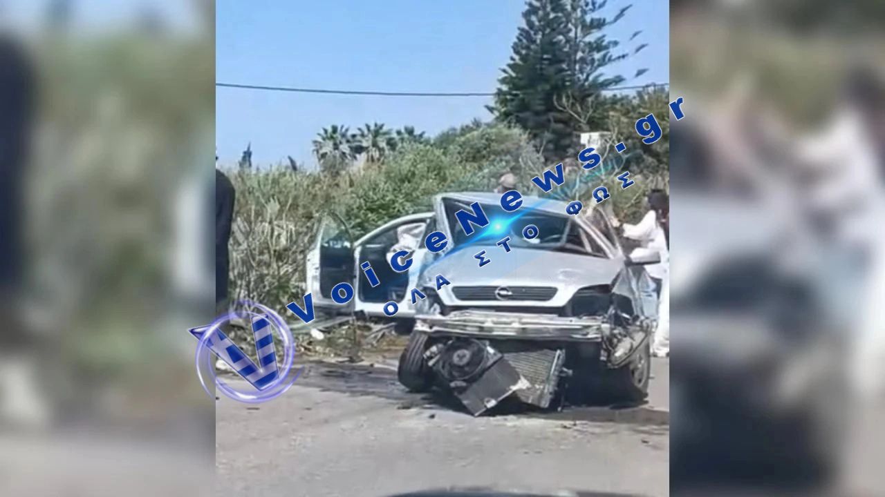 Χερσόνησος: Σφοδρή σύγκρουση δύο ΙΧ με τέσσερις τραυματίες – Σοκαριστικές εικόνες από το τροχαίο