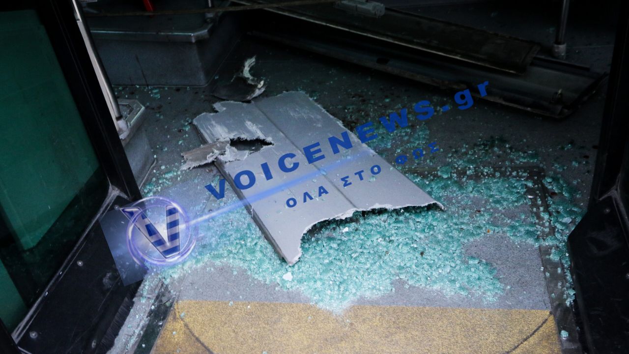 Θεσσαλονίκη: Ανήλικοι πέταξαν πέτρες σε εν κινήσει λεωφορείο – Σπασμένο τζάμι και δύο συλλήψεις