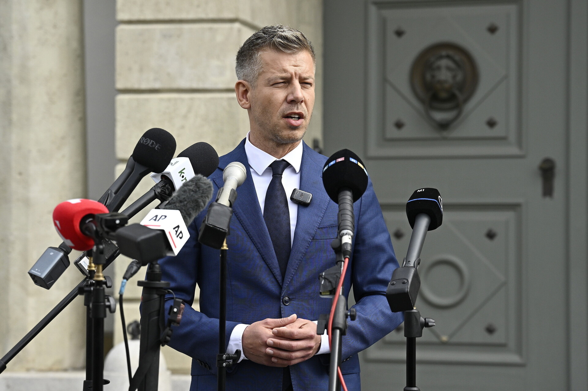 Σε τεντωμένο σχοινί Βουδαπέστη και Κίεβο: Το διάταγμα Magyar που αλλάζει τις ισορροπίες στην Ευρώπη